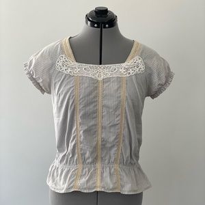 Kimchi Blue - Grey - Ivory boho Top with lace detail - size Medium